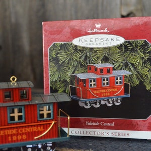 Hallmark Keepsake Ornament Yuletide Central 1998 Vintage Train Car Christmas Ornament