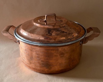 Vintage Hammered Copper Pot with Lid, Rustic Farmhouse Cookware, Two Handle Decor
