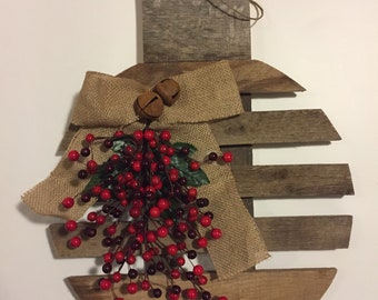 Rustic wooden ornament, wooden ornament, door hanger, Christmas decor, holiday ornament, wooden Christmas ornament, door decor
