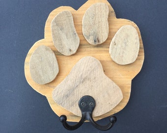 Wooden dog paw, dog paw, dog, wooden paw, wooden paw cutout, dog leash, leash, dog collar, collar, hang leash, hang collar, wall hanging
