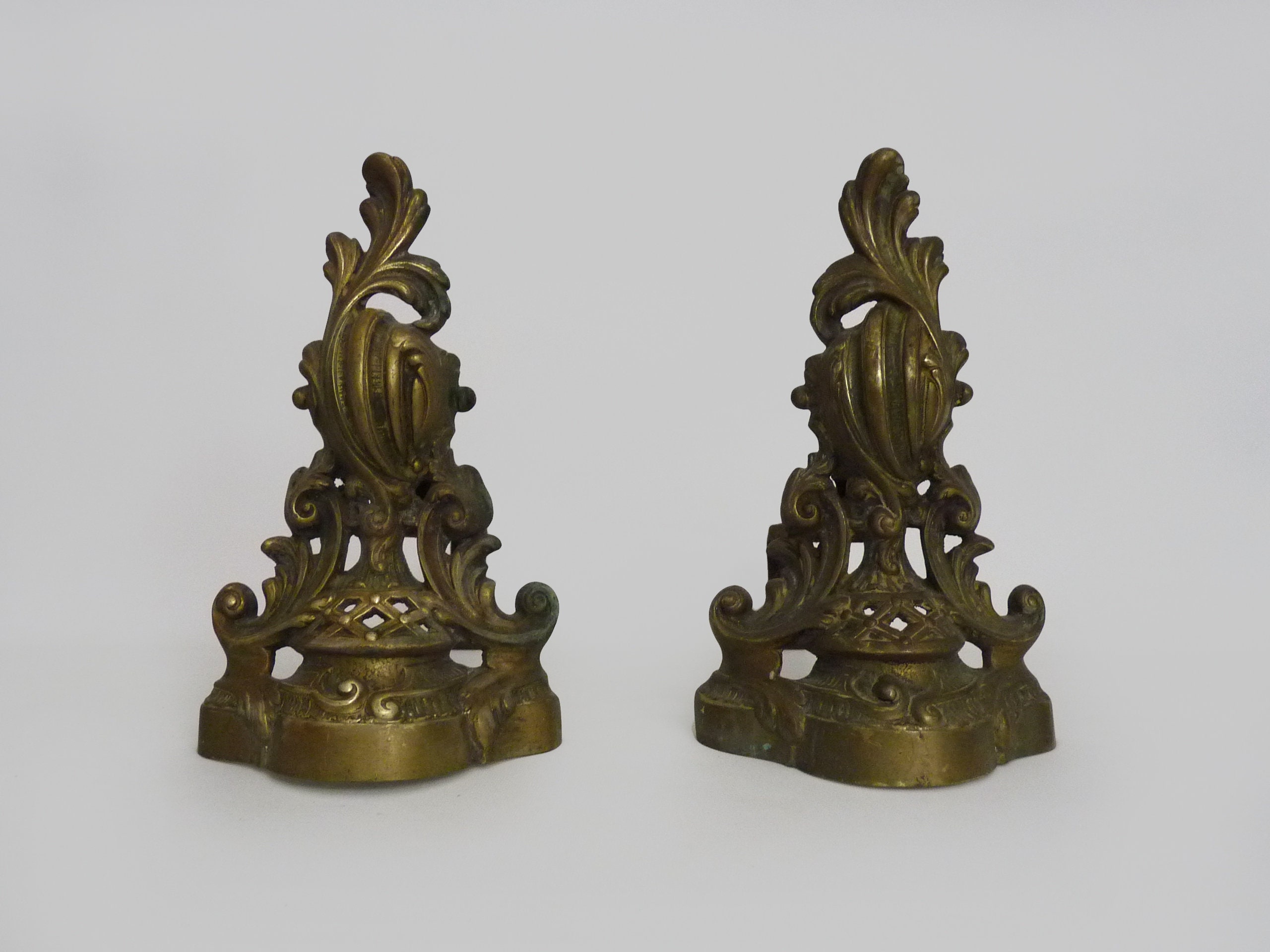 Paire de Chenets Cheminée en Bronze et Fonte. Début Xxème