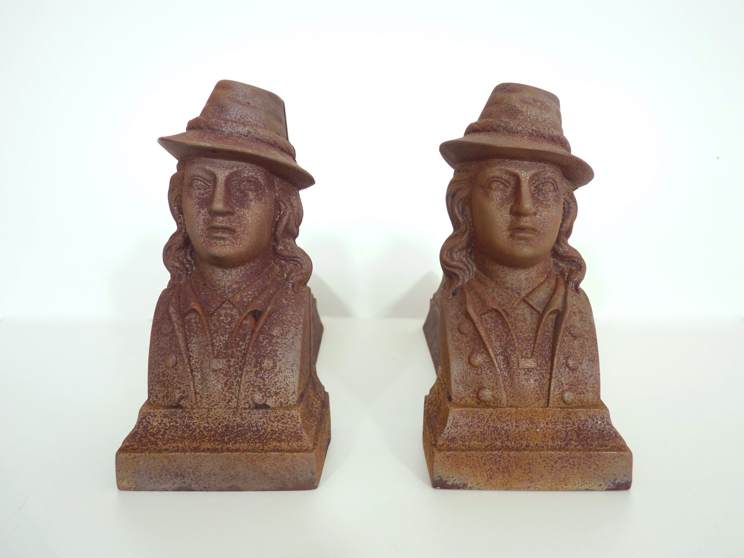 paire de chenets cheminée buste femme. france 19eme siècle.