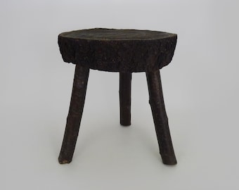 ヴィンテージ フレンチ フォークアート 3 本脚スツール 編み込み