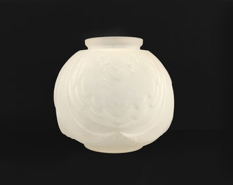 Art Deco ball vase in frosted glass. Art Deco period. Made in France