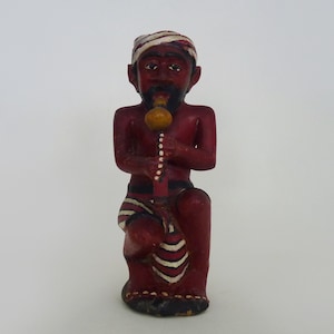 Polychrome wooden statue &quot;the snake driver&quot;. India