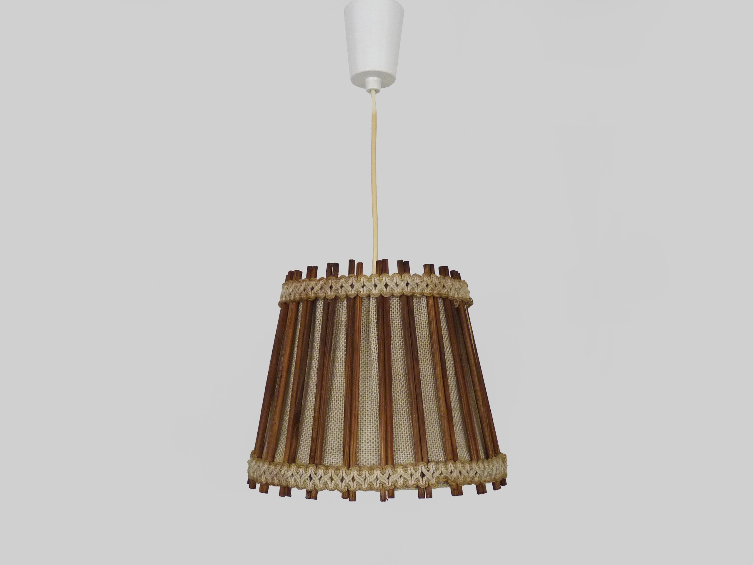 Ancien Lustre, suspension