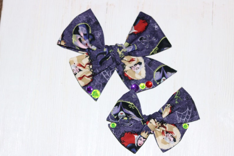 Disney villians clio bow disney bad guys