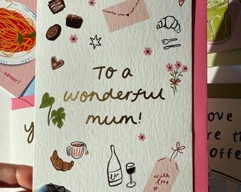 Tarjeta de cumpleaños para mamá, tarjeta con bonitos detalles dorados.