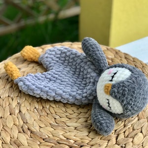 crocheted penguin image 5