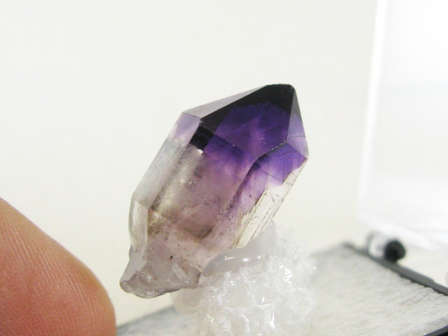 【ジンバブエ/ザンベジ/チブク鉱山】シャンガーンアメジスト ジンバブエ/ザンベジ/チブク鉱山】シャンガーンアメジスト