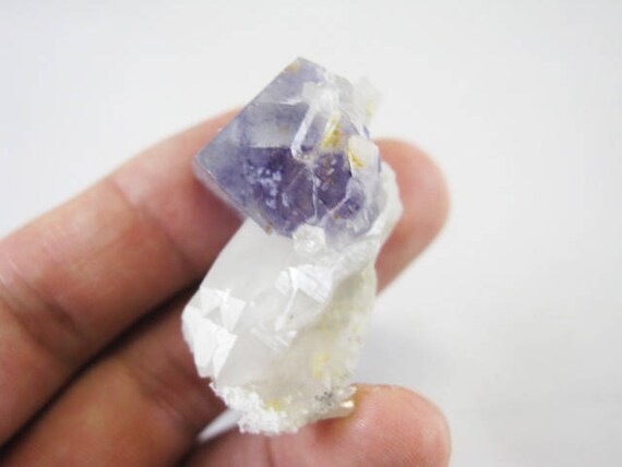 36g 蛍石入り水晶 - ヤオガンシアン鉱山、中国。美しい天然結晶。鉱物