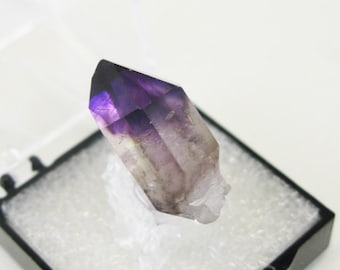 ジンバブエ/ザンベジ/チブク鉱山】シャンガーンアメジスト