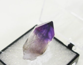 アメジスト - ジンバブエ チブク鉱山 シャンガーン 紫水晶ポイント