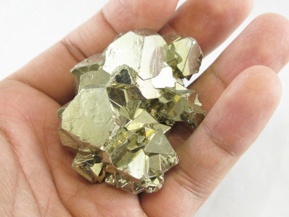 20 grams best Bright Pyrite Fools Gold Crystals Chakra Reiki Healing Fire Stone