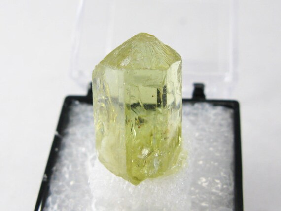 Gem Apatite Crystal Mexico Beautiful Natural Yellow Etsy Gem Apatite Crystal Mexico Beautiful Natural Yellow Etsy