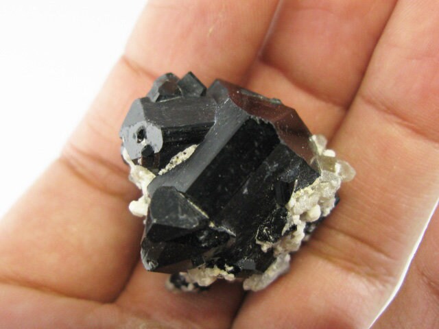 1.2インチ ショール トルマリン - エロンゴ ナミビア - 30g 黒色鉱物