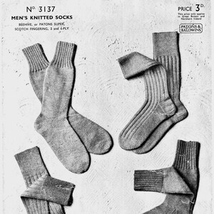 May include: A knitting pattern for men's socks. The pattern is for socks made with Beehive or Patons Super Scotch Fingering yarn in 3 or 4 ply. The pattern is from a Patons & Baldwins publication.
