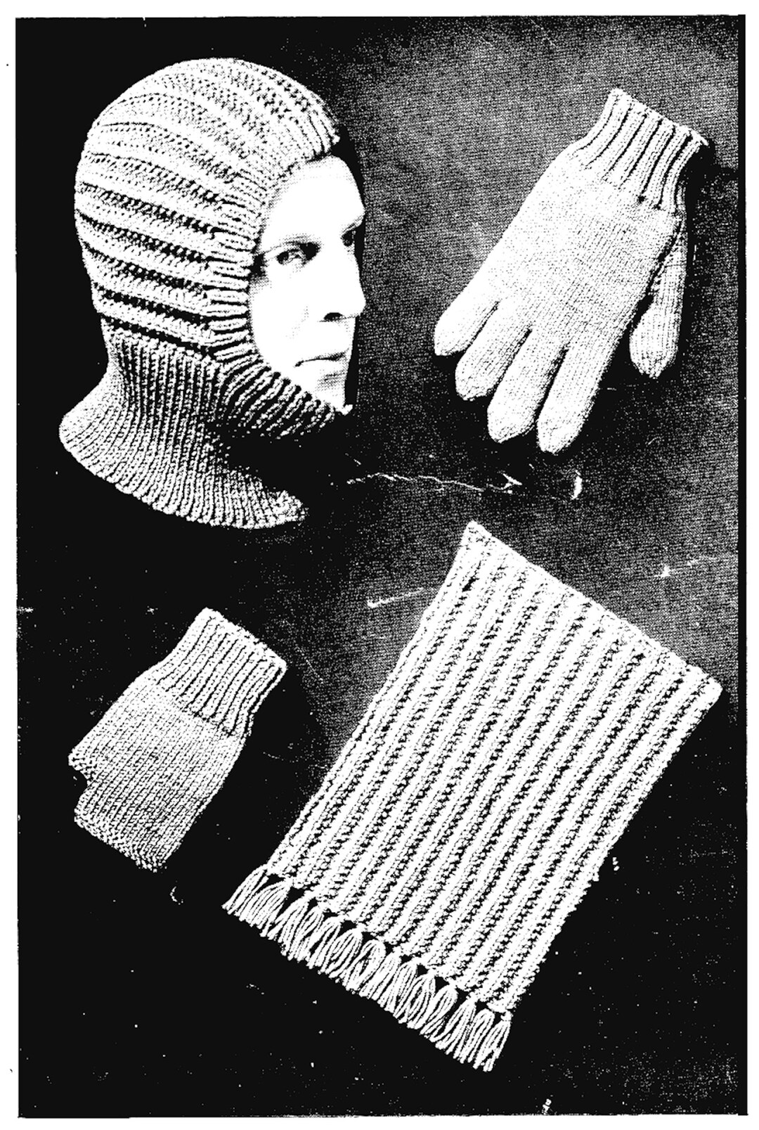 PDF ForTroops WW2 balaclava gloves scarf fingerlessmittens in DK sport