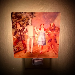 Wizard of Oz Night Light: Handmade Retro Film Decor