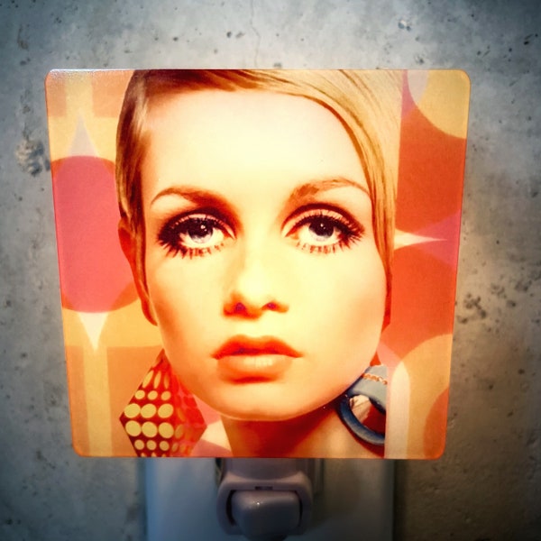 Twiggy Night Light Christmas Gift Retro 60s 70s Mod Fashion Wall Decor Lights Model Vintage Beauty Gift Glam Room Accent Art Sixties