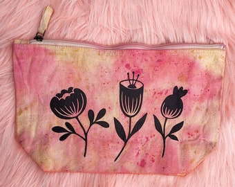 Pouch with flowers, cotton bag gift, minimalist print, birthday gift, pink tie dye organiser, handmade design, selflove and  wildflowers