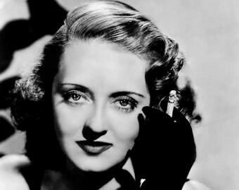 BETTE DAVIS PHOTO #9