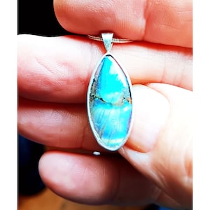 Small Teardrop Labradorite Pendant