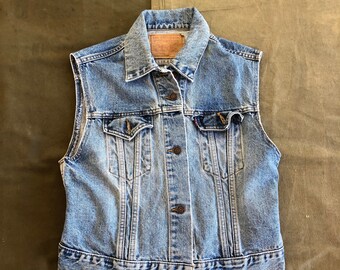 levi vest jacket