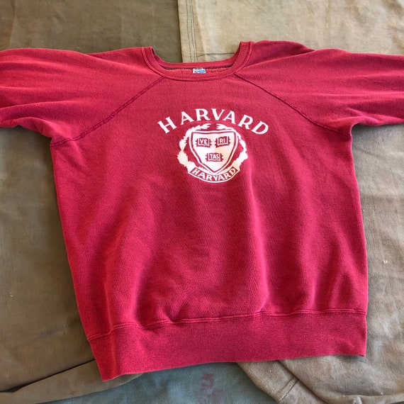 70s Champion Blue Bar Harvard University Red Pullo