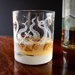 Kraken etched whisky glass, octopus glass tumbler, steampunk gift for man, rum gift, sandblasted