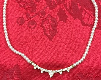 Vintage Faux Pearl and Rhinestone Necklace Costume Gold Tone