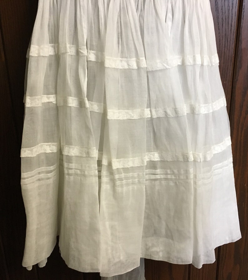 Vintage Young Girls Formal First Communion Baptism Dress Sheer White Ruffled Lace Trim Big Bow I160