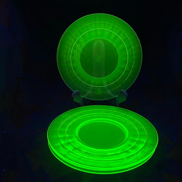 4 Vintage Vaseline Glass Lunch Plates 8 1/4" Hocking "Block Optics" Green Uranium Depression Glass VC22