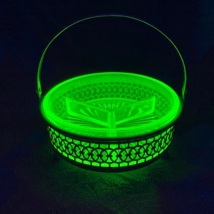 Vaseline Depression Glass Green Divided Relish Dish Bowl with Handled Caddy VG36