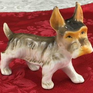 Vintage Porcelain Scottish Terrier Dog Scotty Figurine 4 1/4&quot; Tall D22