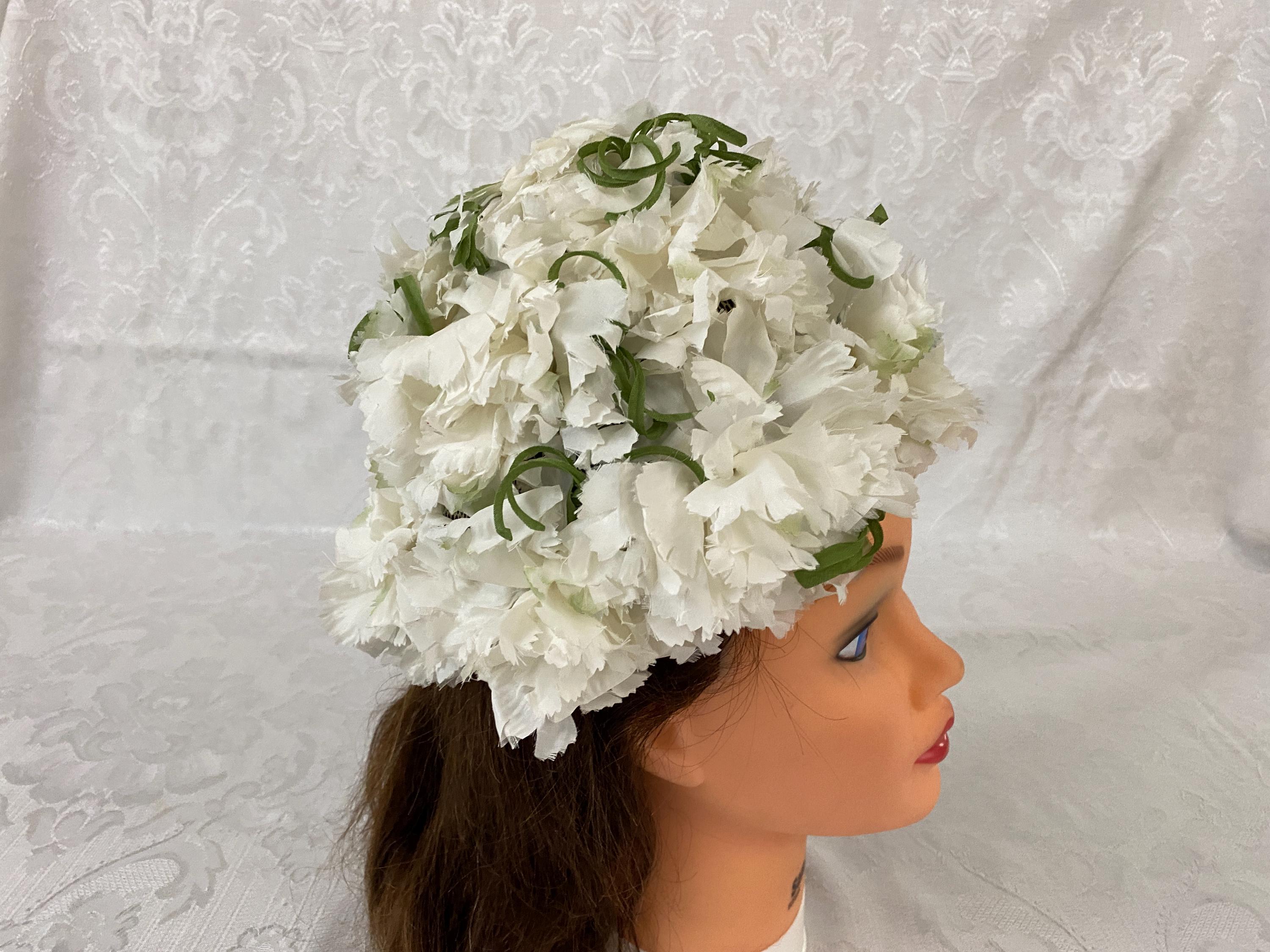 ?HP?VTG 1980s-90s Willow Chenile Boucle Cloche with Sequin Flower by Betmar Vintage Betmar Cloche Hat Women main image 3