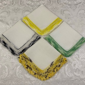 Lot of 4 Vintage Women&#39;s White Hankies Handkerchiefs with Thick Crochet Lace Trim H361