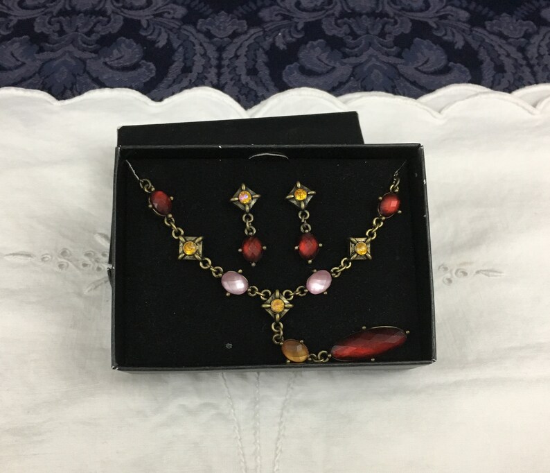 Vintage Costume Jewelry Gemstone Necklace and Earring Set Gold Finish