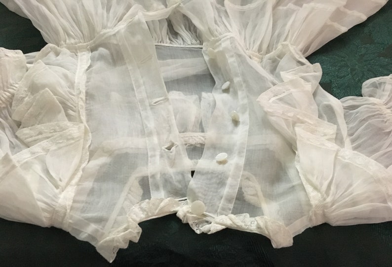Vintage Young Girls Formal First Communion Baptism Dress Sheer White Ruffled Lace Trim Big Bow I160