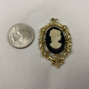 Vintage Costume Jewelry Oval Victorian Cameo Pendant Gold Tone Setting 4 Rhinestones 1 3/4&quot; Tall J119