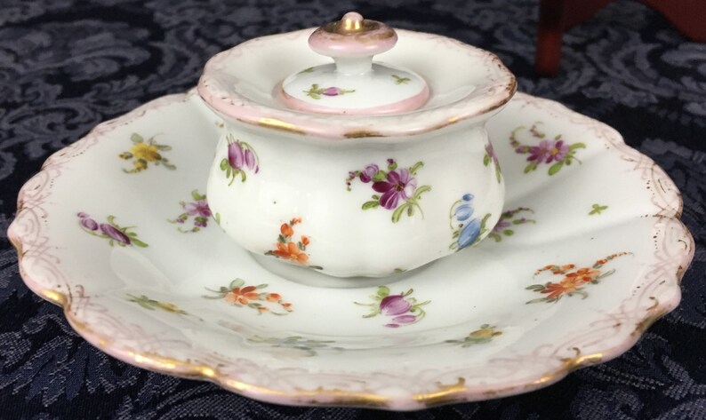 Antique Meissen Dresden Porcelain Inkwell Lid Under Plate Hand Painted Flower Pattern Gold Gilt