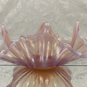 Vintage Fostoria Art Glass Bowl &quot;Heirloom&quot; Pink Opalescent Star FE224