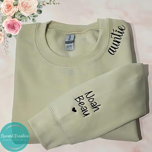 Personalized Auntie Sweatshirt with Kids Names, Embroidered Auntie Sweatshirt, Custom Aunty Gift, Gift for Aunty, Tia Sweatshirt