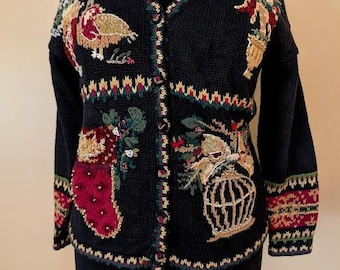 Vintage Heirloom Collectables Christmas Cardigan Sweater – Size L – Embroidered Partridge, Birdcage, Stocking & Floral Topiary 1980s