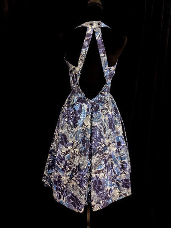 Blue, Black, And White Floral Vintage 1950's Halt… - image 2