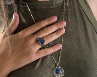 Blue Kyanite Ring • Boho Ring For Women • gold Ring • kyanite Statement Ring • Handmade Jewelry • Silver Rings • Gift For Her • Oval Ring