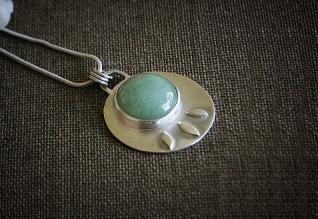 Silver Necklace ,round Pendant Necklace, Silver Statement Necklace