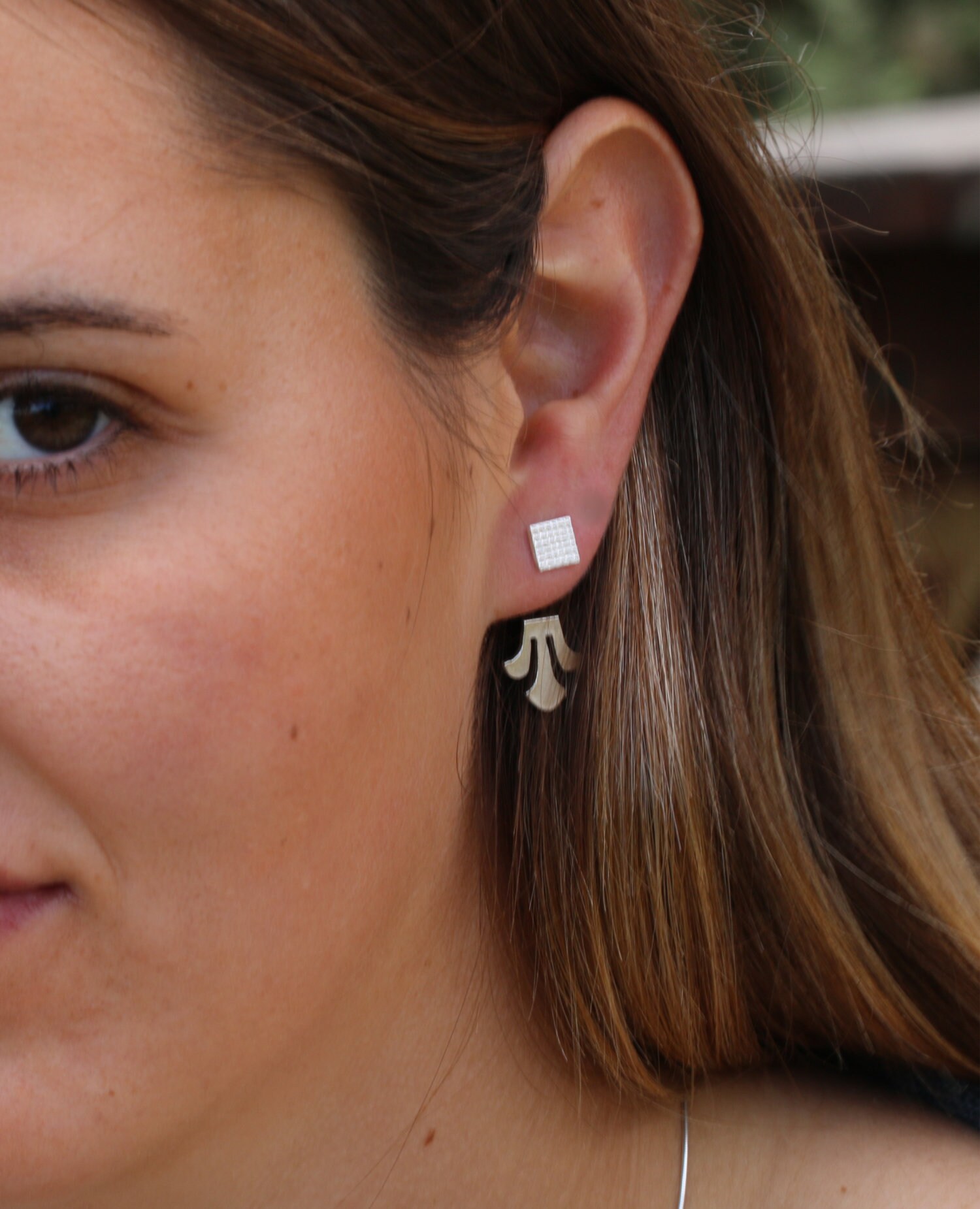 Orecchini eleganti a forma di loto in argento sterling 925