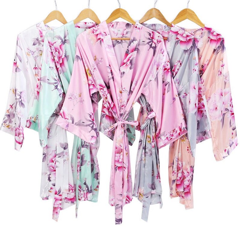 Bridal Robe Bridesmaid Gifts Personalized Robe Bridal Party Robe Wedding Gifts Blossom Set of 6,7,8,9,10,11,12,13,14 Bridesmaid Robes