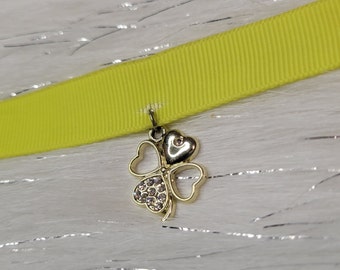Gold Four Leaf Clover Choker Necklace